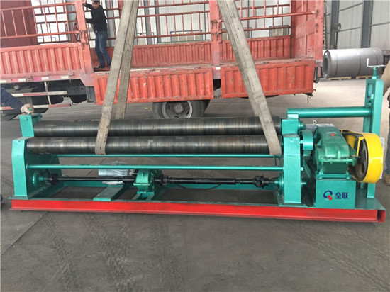 三(san)輥卷(juan)闆機(ji)