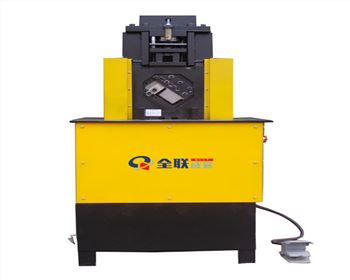 沖(chong)孔機(ji)