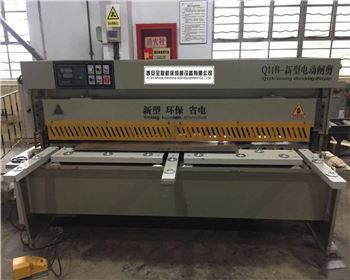 電動(dong)閘式(shi)剪闆(pan)機